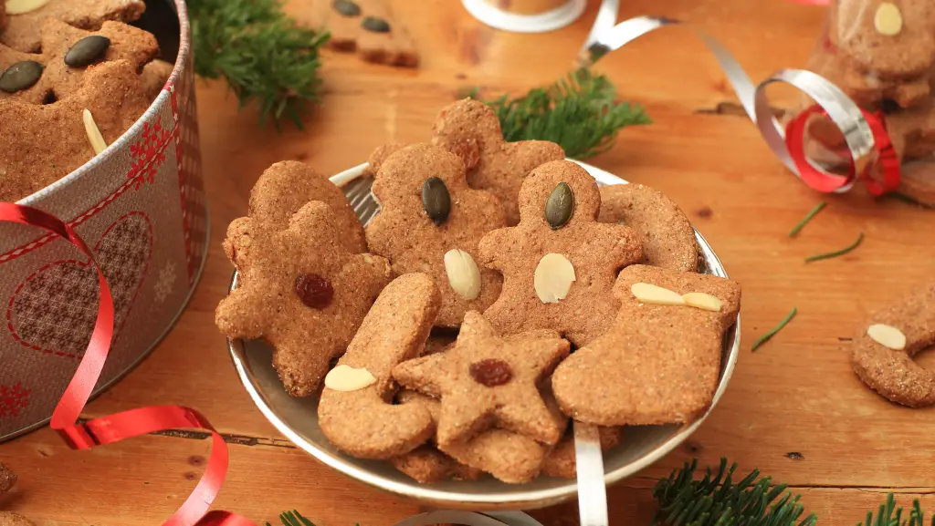 Superweicher Honig-Lebkuchen mit Mandeln