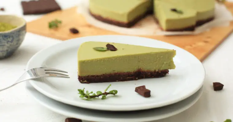 Veganer Schoko-Minz-Cheesecake mit Matcha