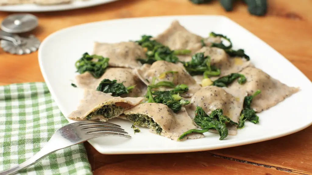 Selbstgemachte Ravioli mit Schwarzkohl & Mandelricotta