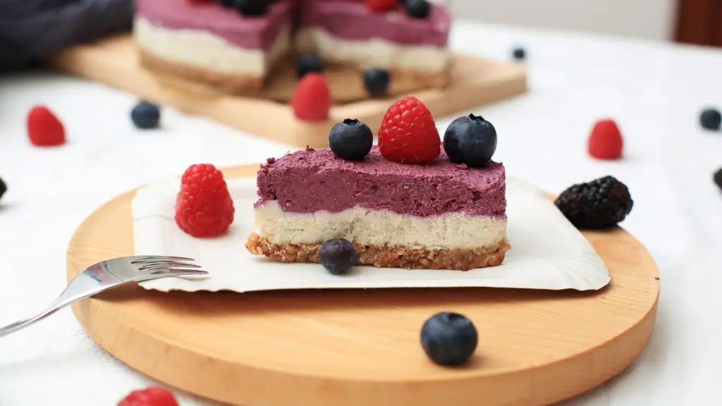 Rohveganer Beeren-Cheesecake