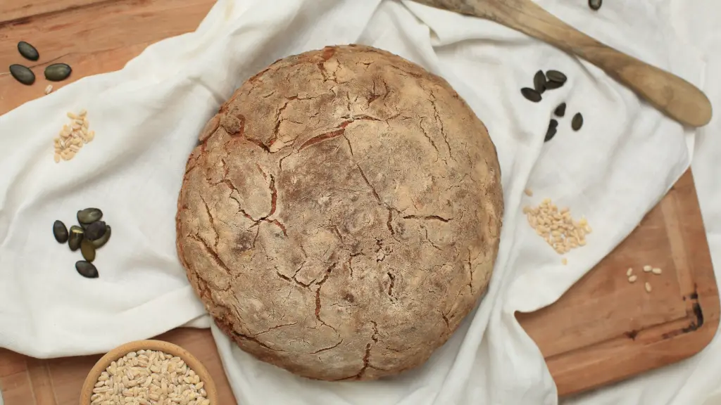 Vollkorn-Roggensauerteigbrot mit Dinkel & Samen