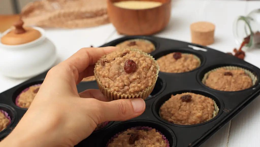 Glutenfreie Bananen-Muffins mit Hirse & Rosinen